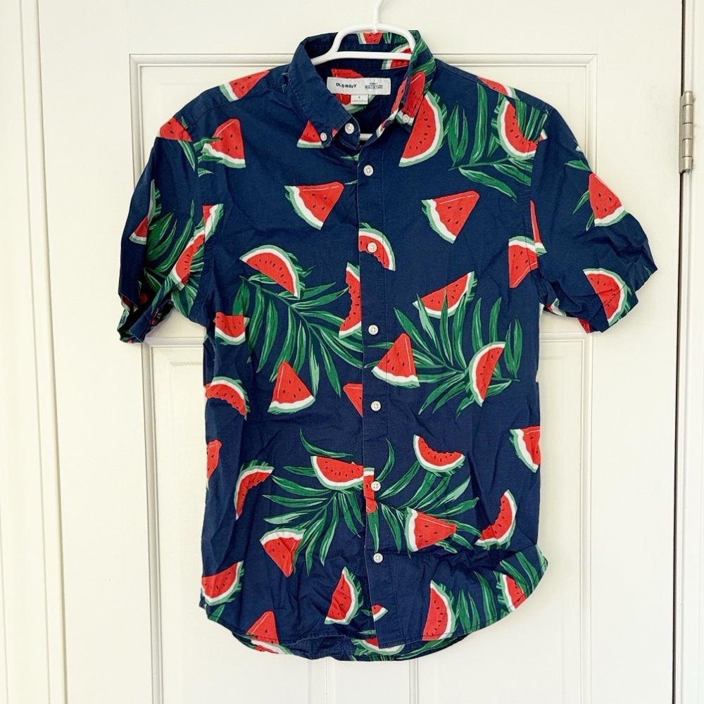 OLD NAVY button down shirt size S blue red watermelons shortsleeve slim fit flex